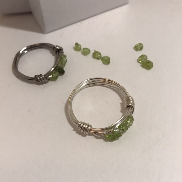 Peridot ring wire wrapped handmade crystal ring - Picture 2 of 5